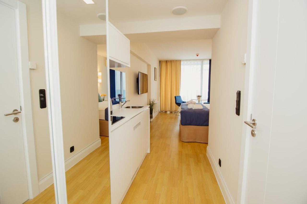 Aparthotel Orbi City Sea View Batumi Exterior photo