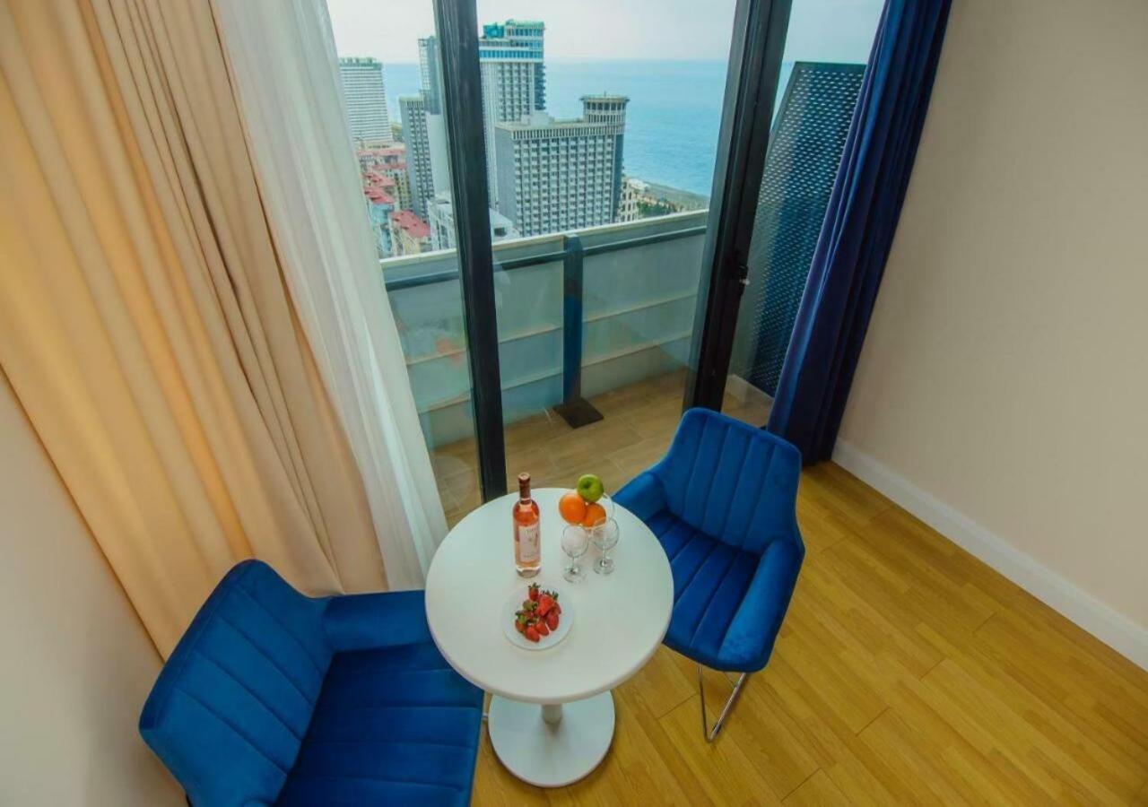 Aparthotel Orbi City Sea View Batumi Exterior photo